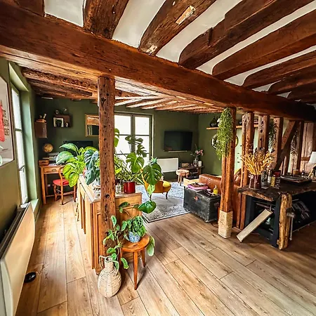 Daire Duplex In The Heart Of Old *